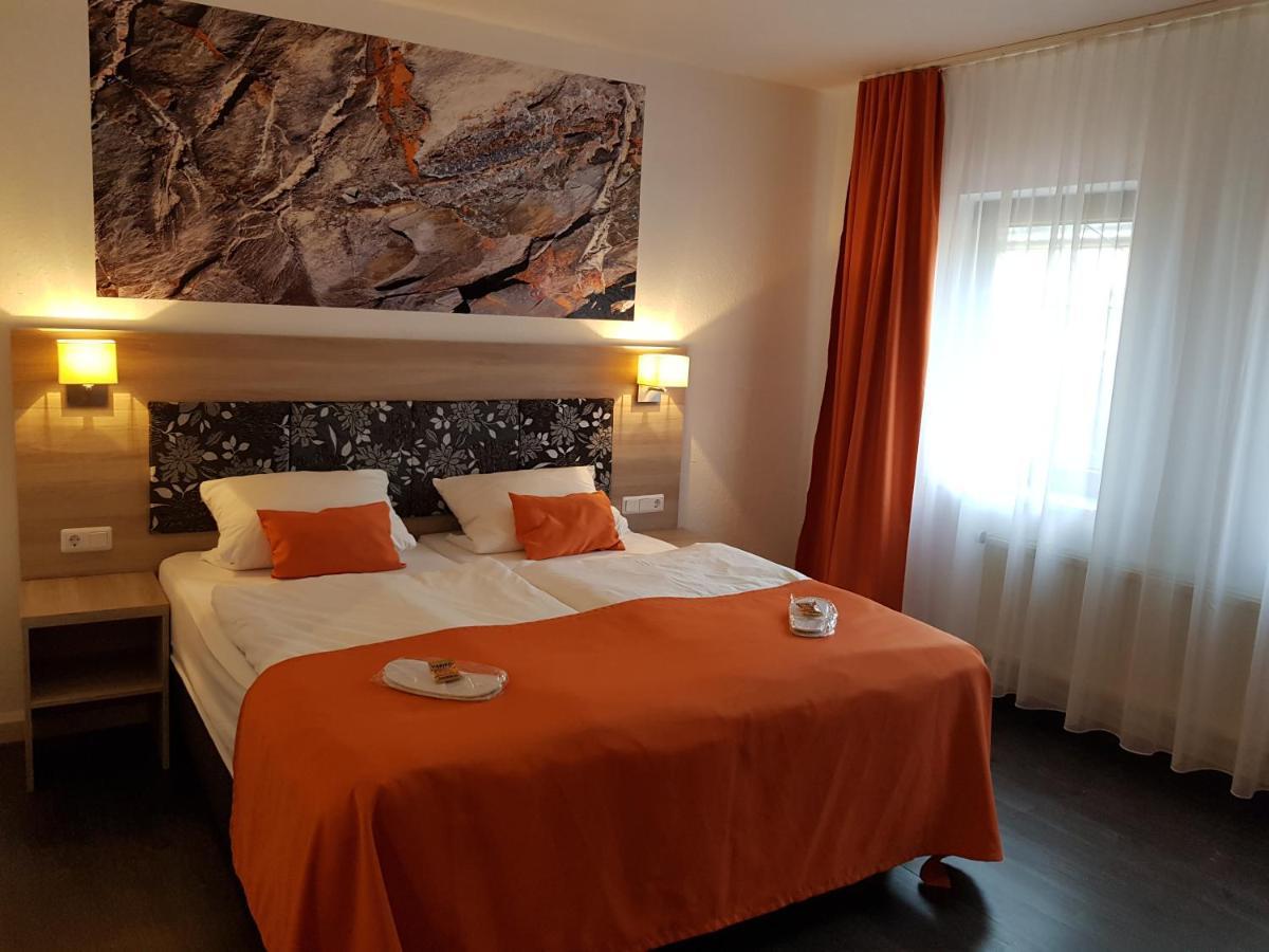 Hotel Milin Райхенбах-ім-Фогтланд Екстер'єр фото