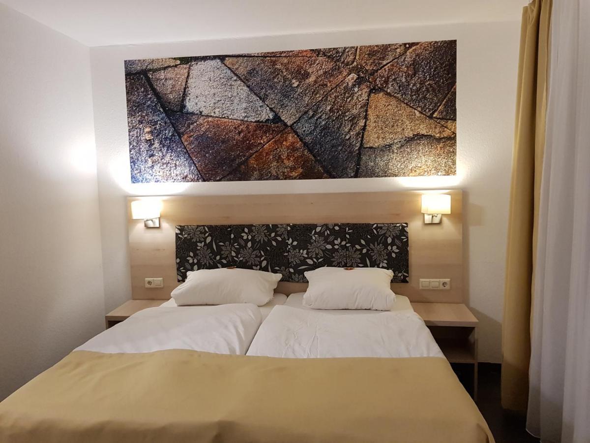 Hotel Milin Райхенбах-ім-Фогтланд Екстер'єр фото